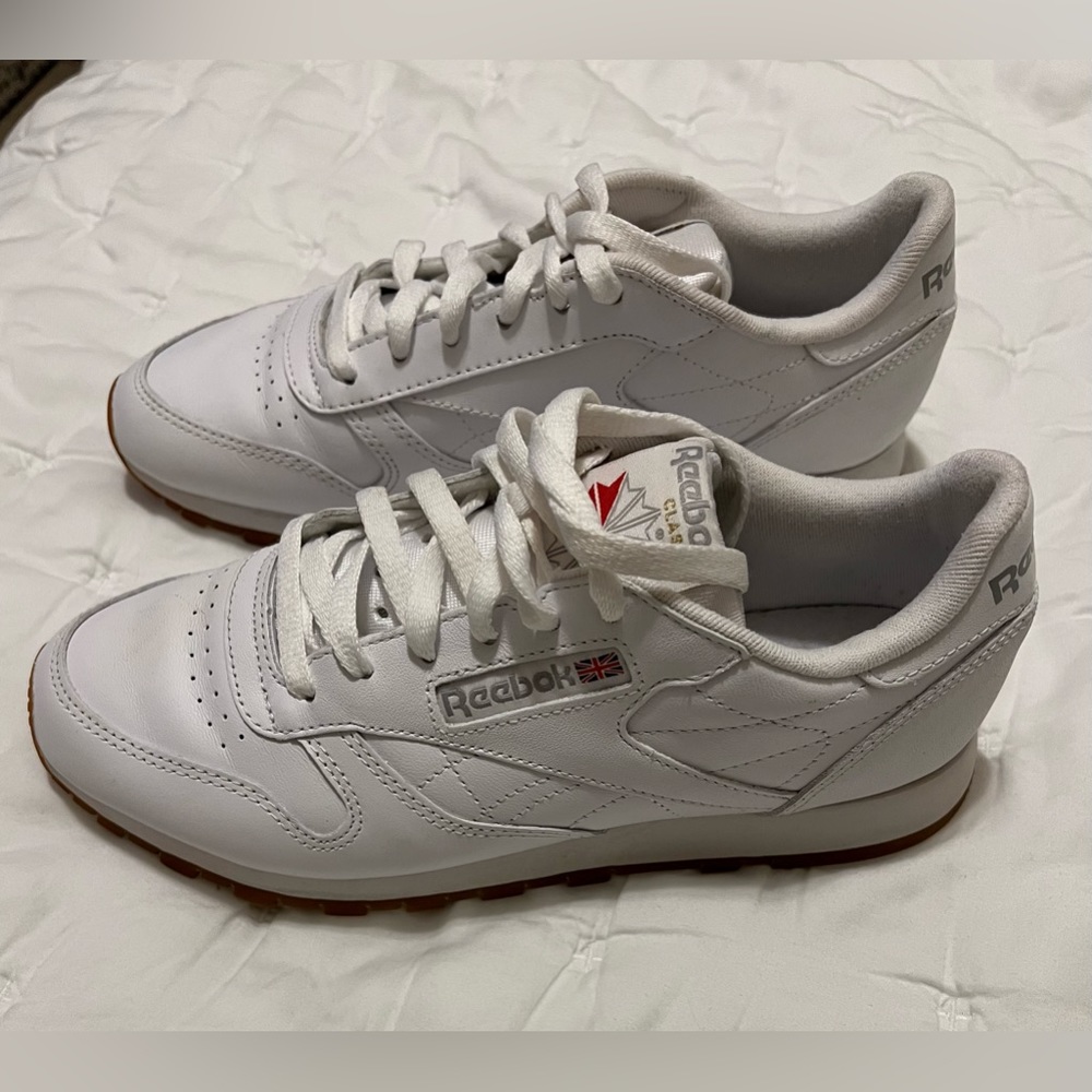 Reebok Classic Leather Sneaker-Women’s Size 8